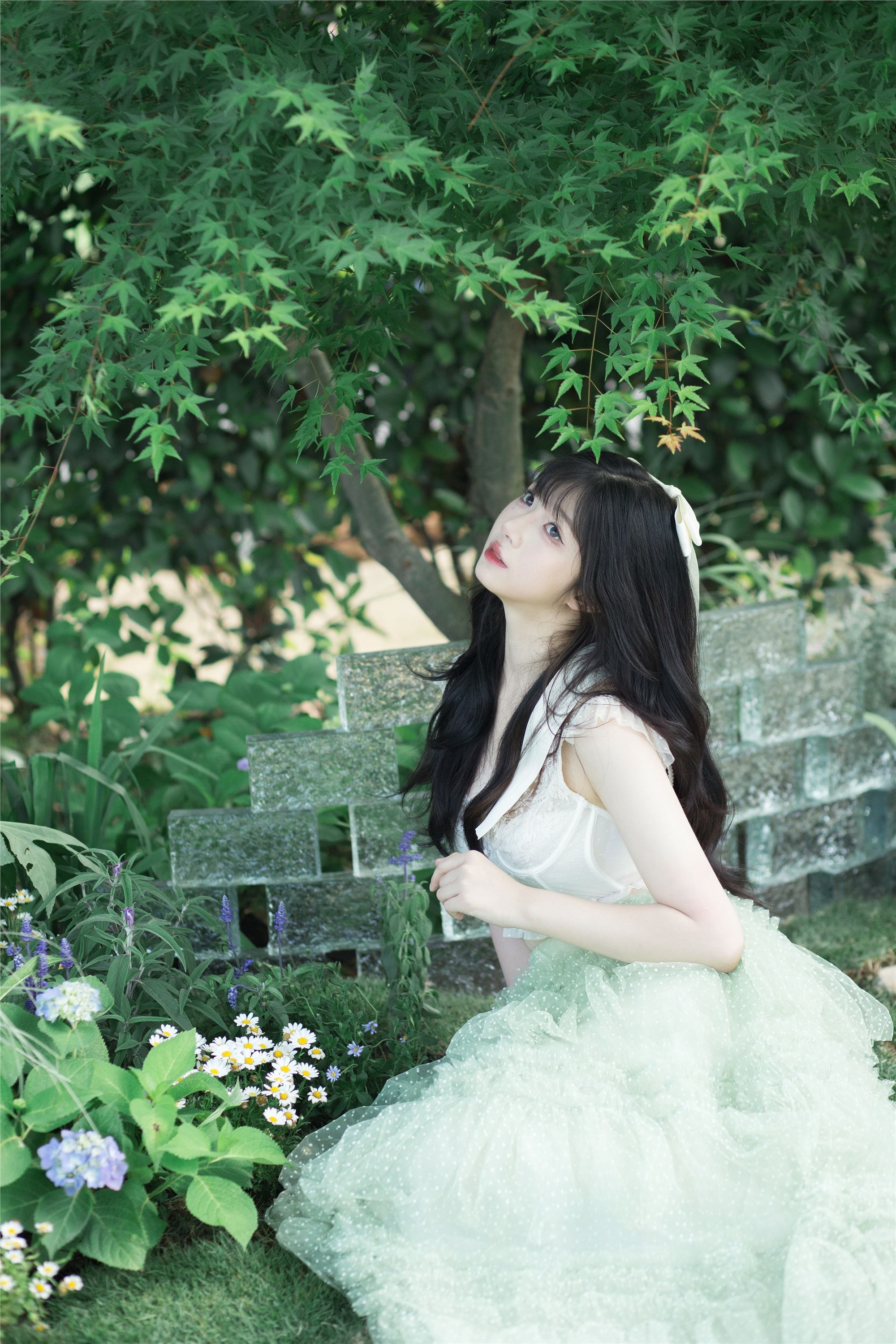 YITUYU艺图语 2025.01.18 公主的花园 月月公主